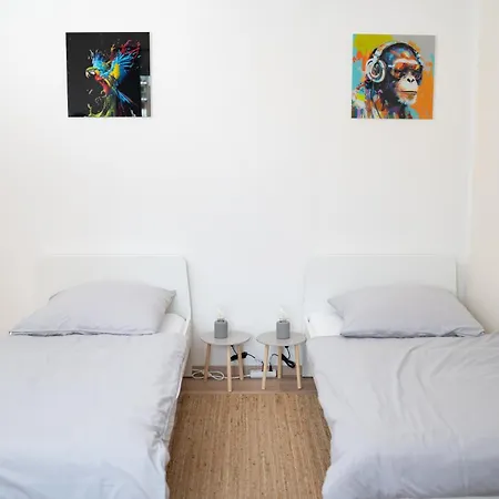 Design Ferienoase Mit Einzelbetten - 2 Schlafzimmer - Waschmaschine - Parkplatz Pirna Exterior photo