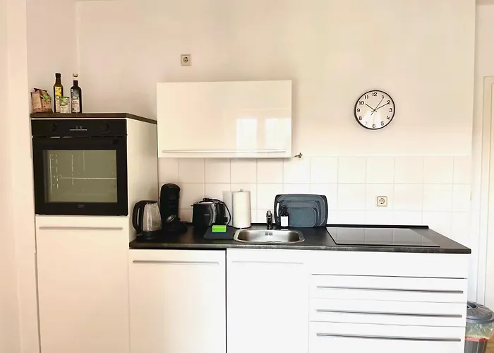 Design Ferienoase Mit Einzelbetten - 2 Schlafzimmer - Waschmaschine - Parkplatz