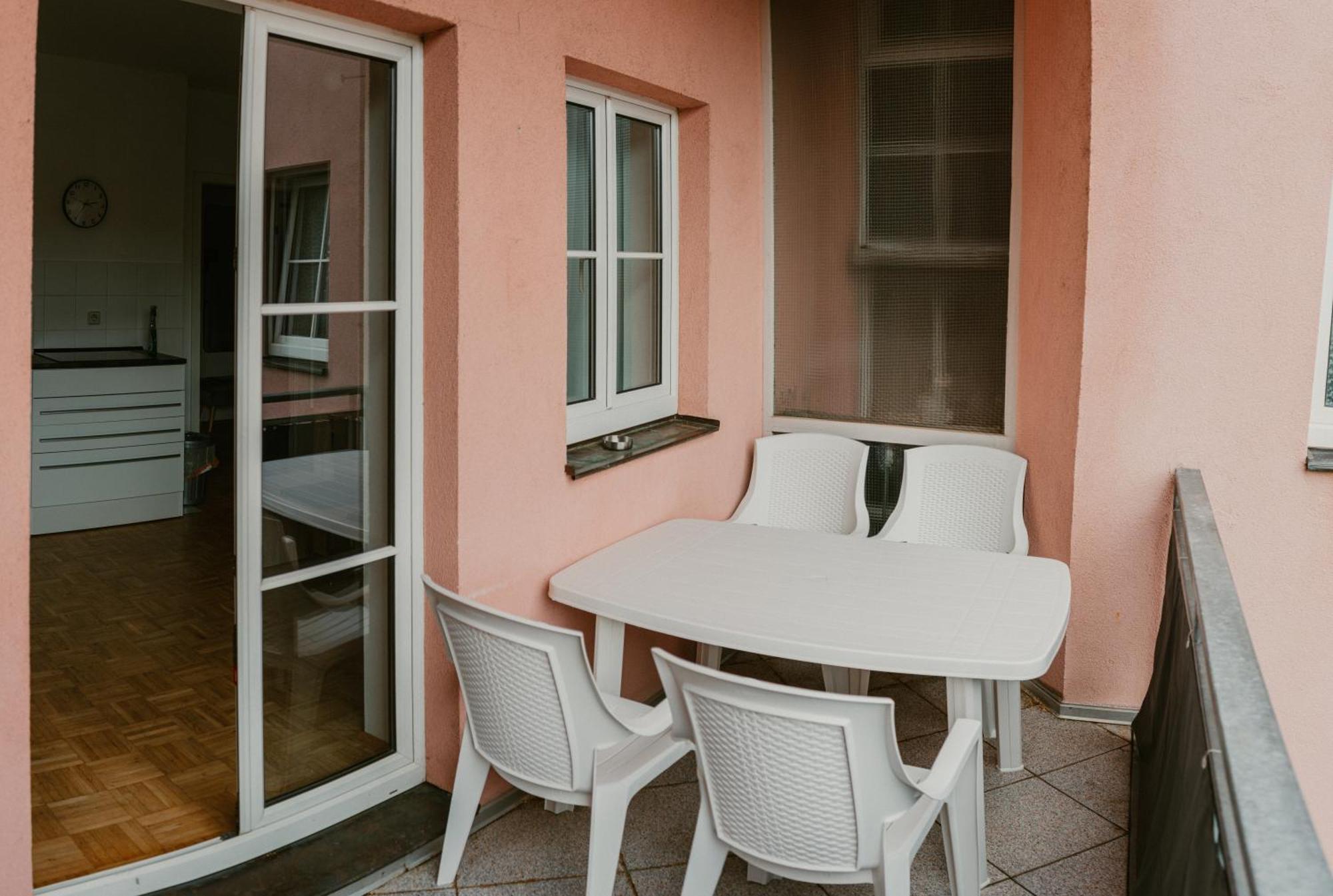 Design Ferienoase Mit Einzelbetten - 2 Schlafzimmer - Waschmaschine - Parkplatz Apartment